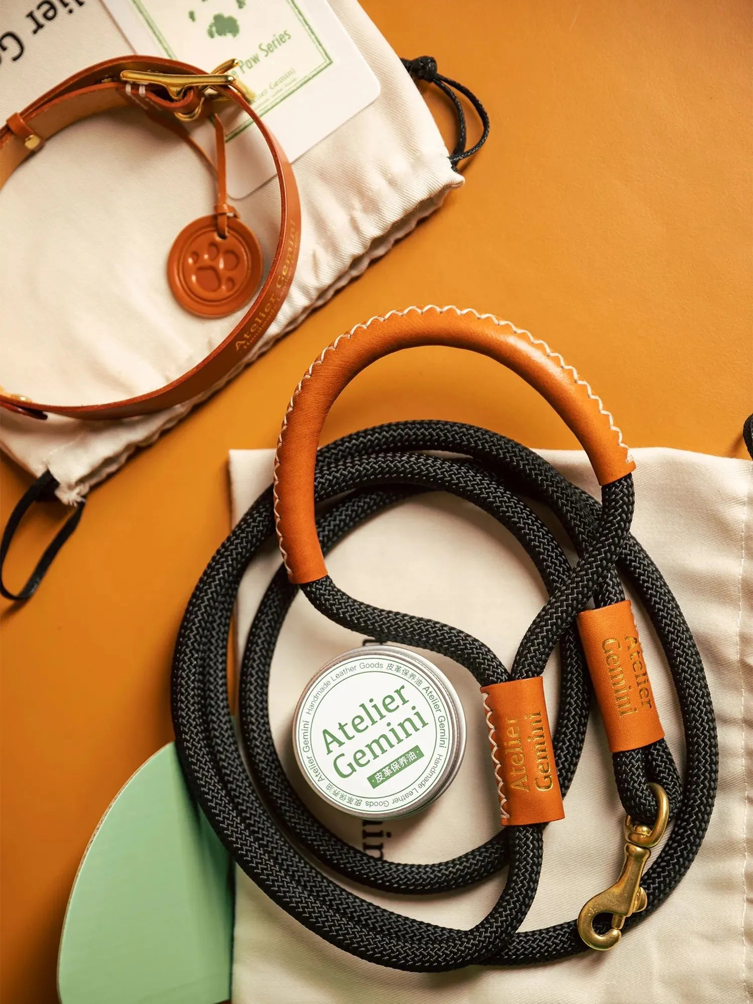 Laisse Chien Nylon Noir Cuir Caramel Tanné Végétal