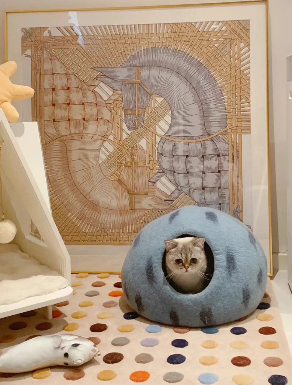 Niche Chat Feutre Laine Fait Main - Grotte Bleue Planète