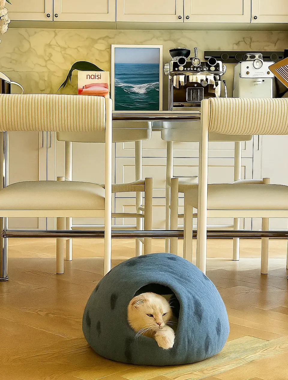 Niche Chat Feutre Laine Fait Main - Grotte Bleue Planète