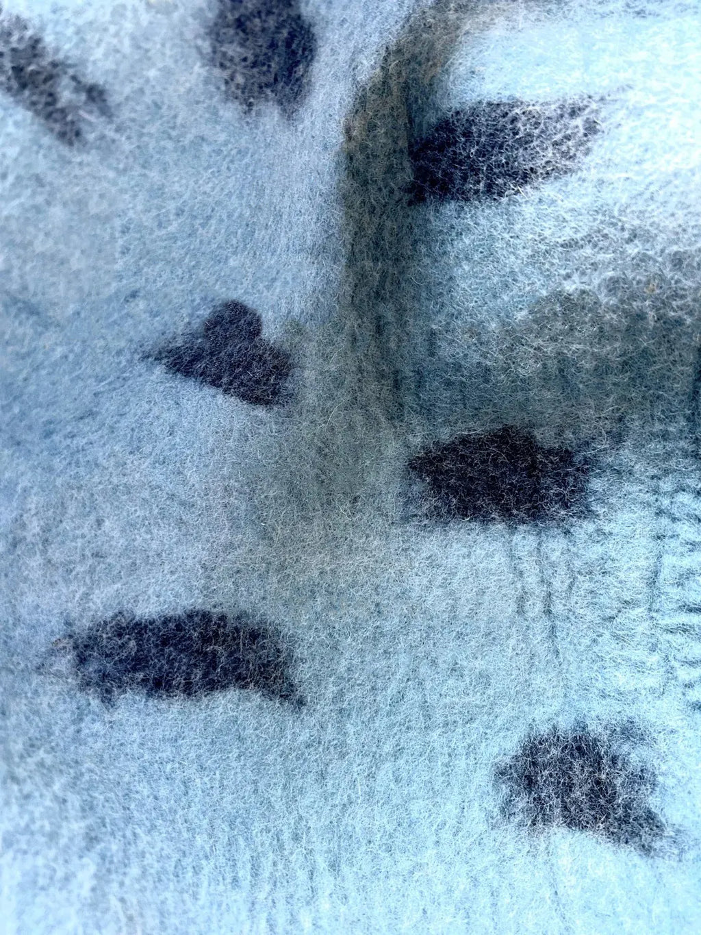 Niche Chat Feutre Laine Fait Main - Grotte Bleue Planète